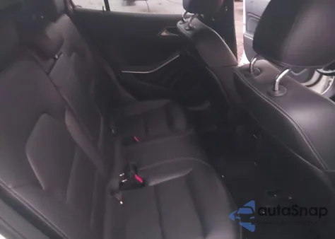 2017 Mercedes-Benz Gla 250 4Matic из США, поврежденный, VIN WDCTG4GB1HJ318779